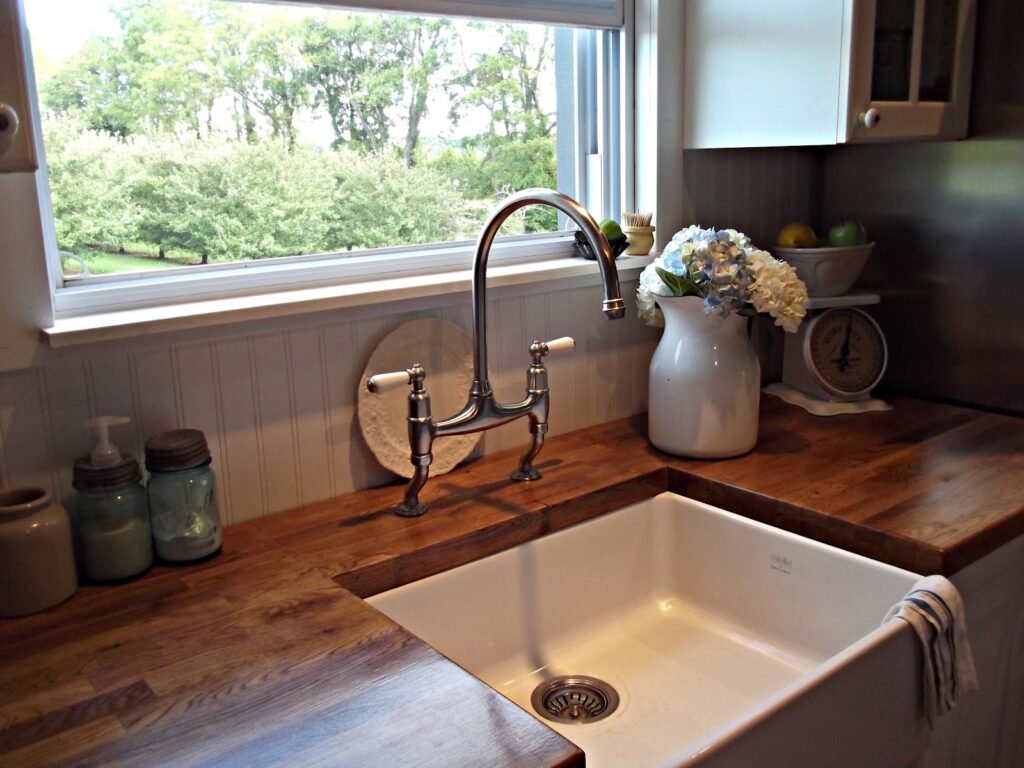 how to choose the right sink with faucet